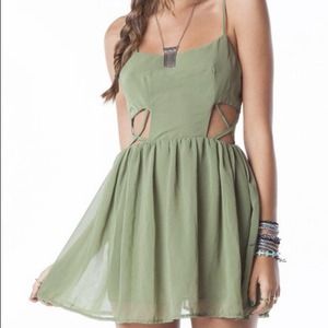 SOLD 💥 Brandy GREEN Pauline Dress