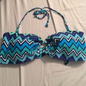 NWT old navy bikini top