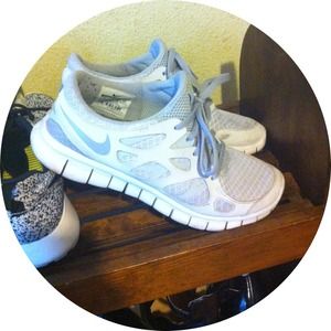 On hold until Friday ~~|Grey/ white nike free runs