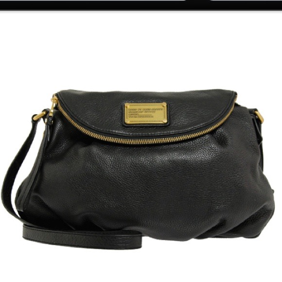 Marc Jacobs cross body bag- hold for Buitrina