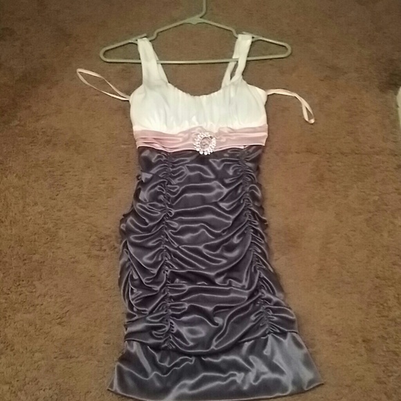 Dress - Picture 1 of 1