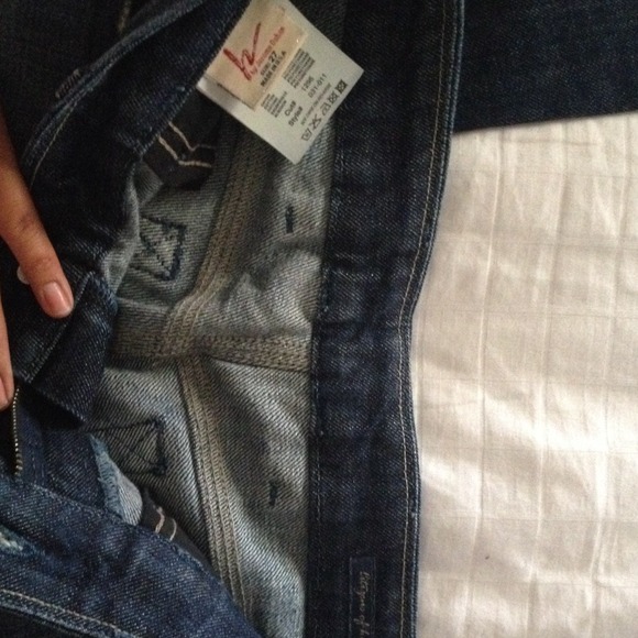 Great pair of Citizens of Humanity jeans - Picture 3 of 3