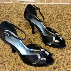 White house black market