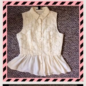 Bundle! Two tops! Description in pictures :)