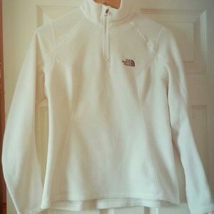 White the north face fleece