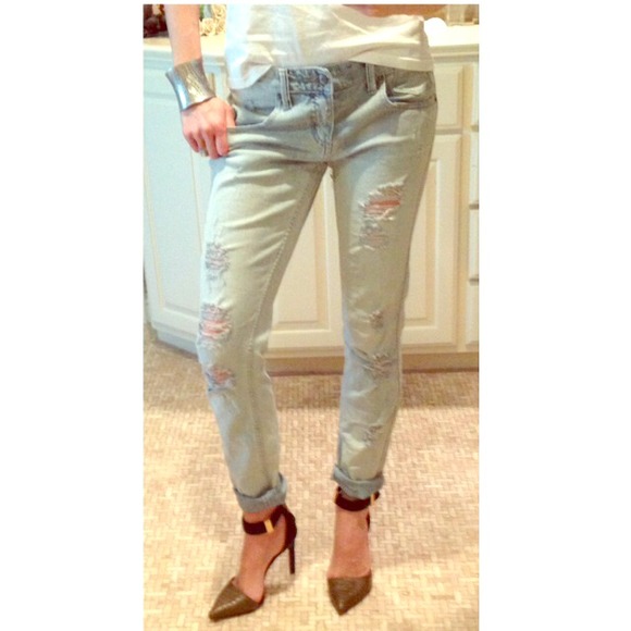 Free People Distressed Jeans