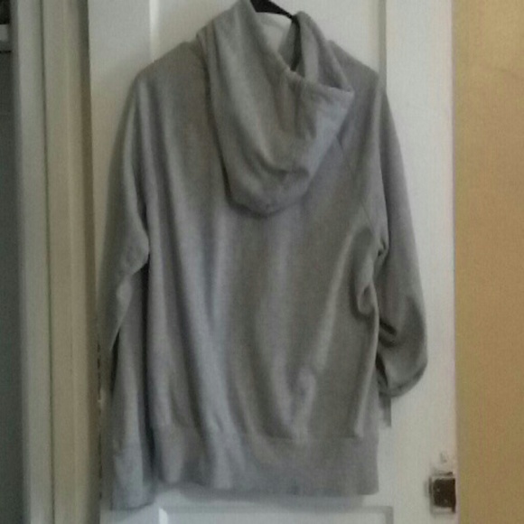 Sweater - Picture 4 of 4