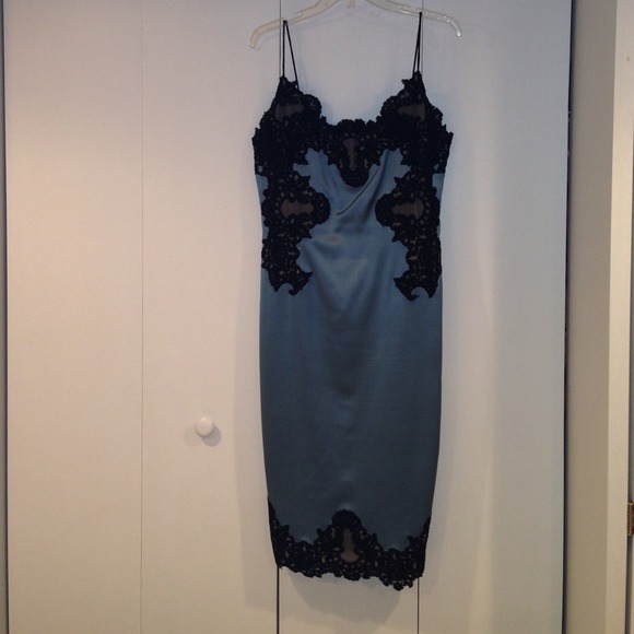An evening/cocktail dress