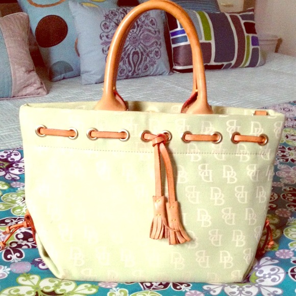 Dooney & Bourke