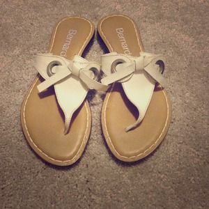 Bernardo bow sandals