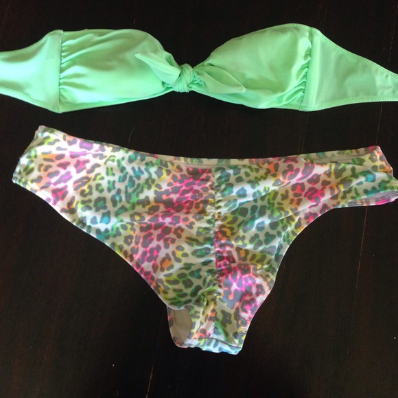 VS swimwear scrunch butt bikini
