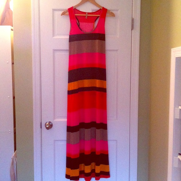 🍀Reduced!🍀 Striped Maxi Dress - Picture 1 of 3
