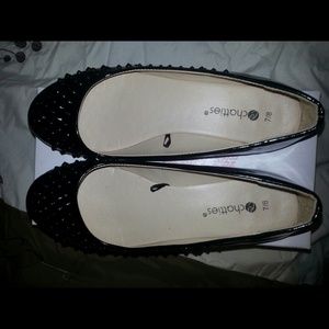Black spike flats