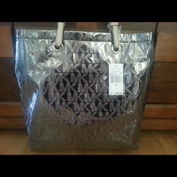 100% AUTHENTIC....REDUCED!!!!!!