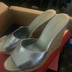 Guess silver wedges
