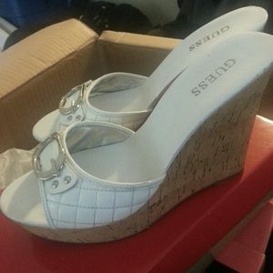Guess wedges