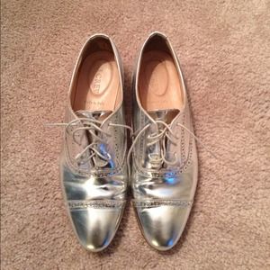 🎉HP! x2🎉 J. Crew Mirror Metallic Oxfords