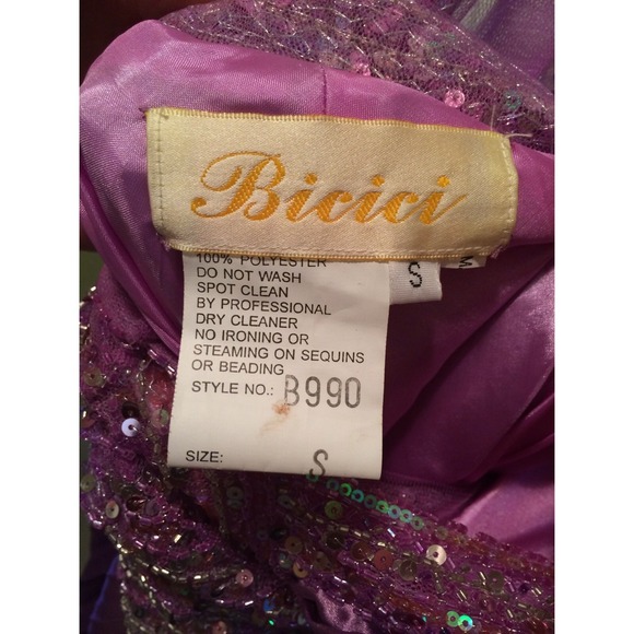 Prom dress - Picture 2 of 4