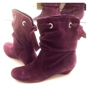 Plum suede mid rise boots