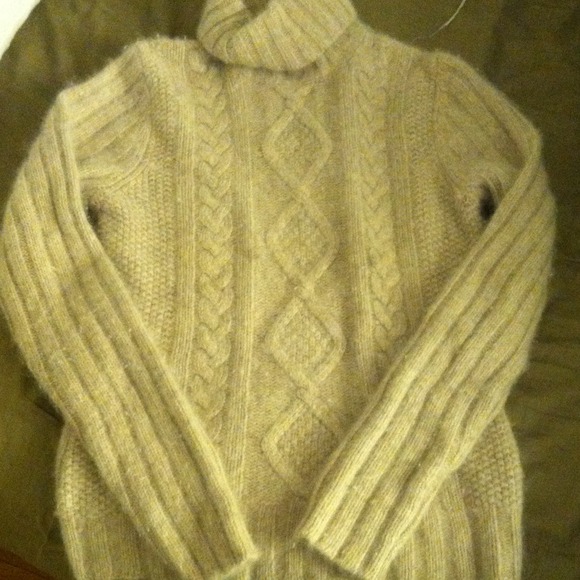 Sweater - Picture 2 of 2