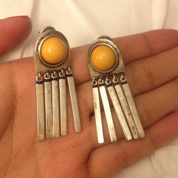 ❌SOLD❌‼️Jewelmint earrings