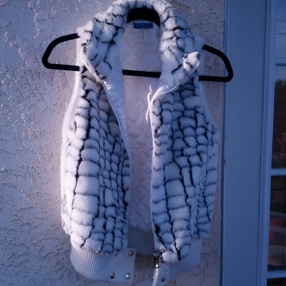 Faux fur vest