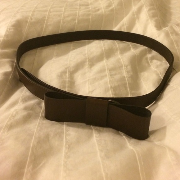 brown leather bow belt