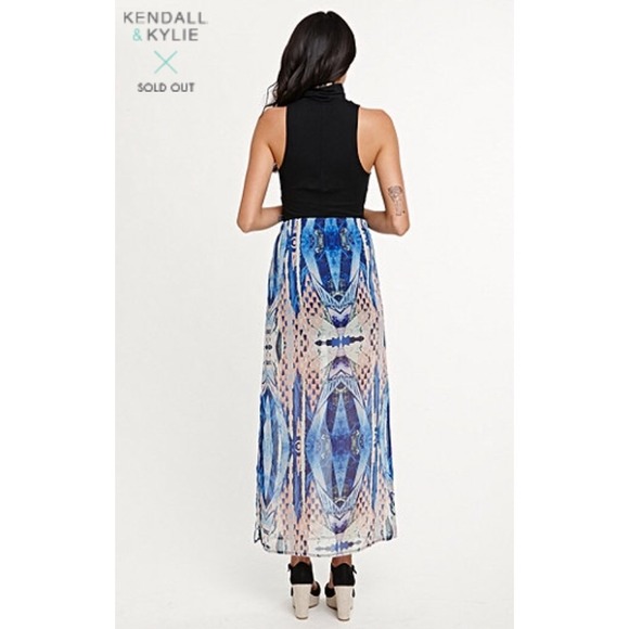 ✨ SOLD ✨ Kendall & Kylie maxi skirt - Picture 2 of 4