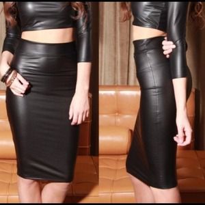 Liquid Pencil Skirt ❤️