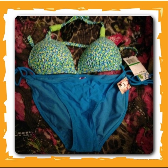 ❤️SOLD in a Bundle❤️Bright & Colorful bikini