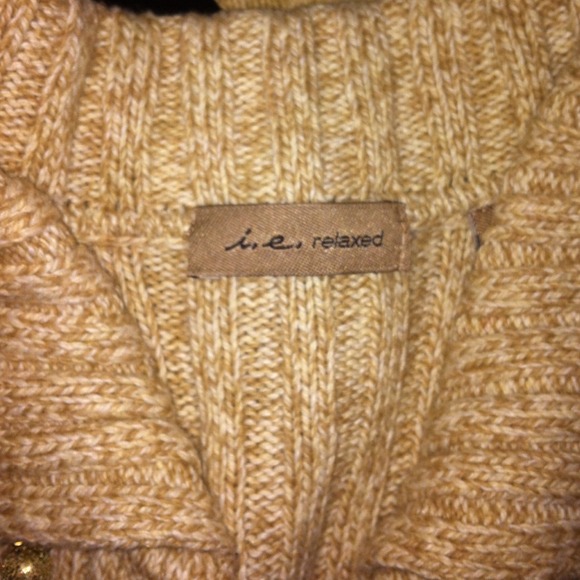I.e Sweater in Oatmeal - Picture 2 of 2