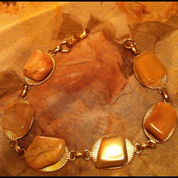💕STONE and GOLD PLATED BRACELET💕