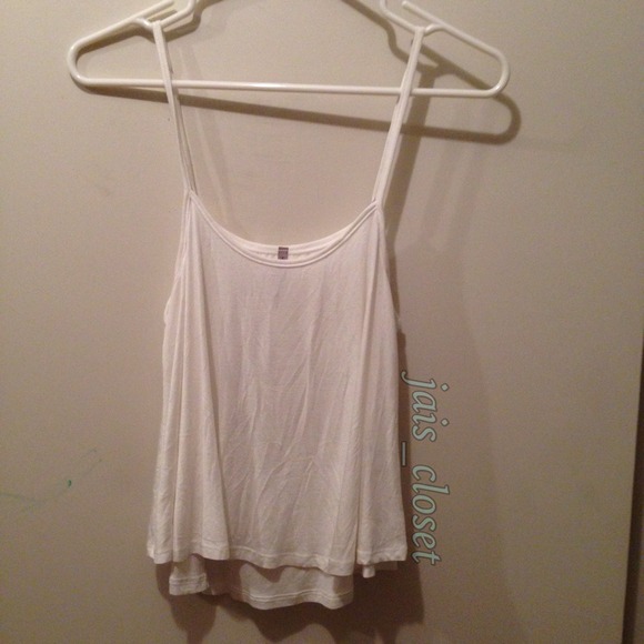 Flowy white tank top