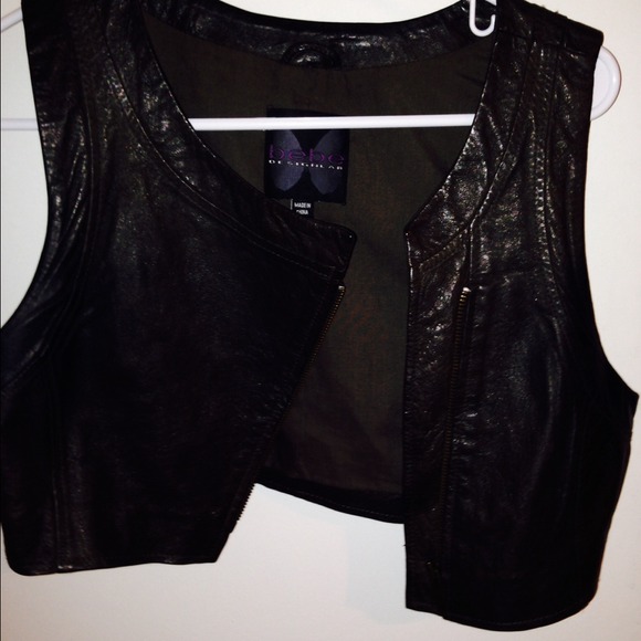 BEBE chocalate brown crop  leather vest