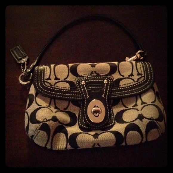 Signature coach