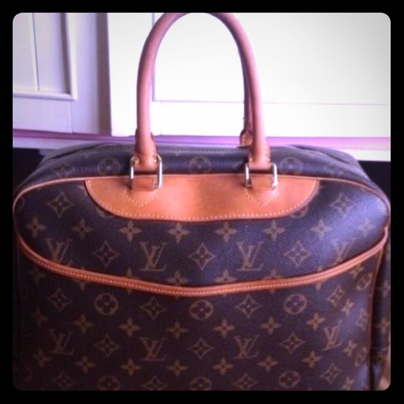 Authentic Louis Vuitton deauville