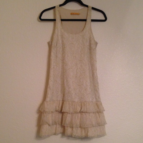Alice + Olivia Gold Lace Tiered Cream Dress