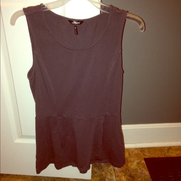 ✨TRADED✨Gray Sleeveless Peplum Top