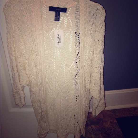 ✨SOLD✨Cream Open Knit Cardigan