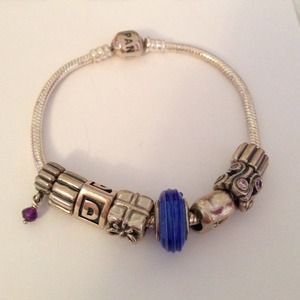Pandora bracelet with 8 charms! Authentic and new!