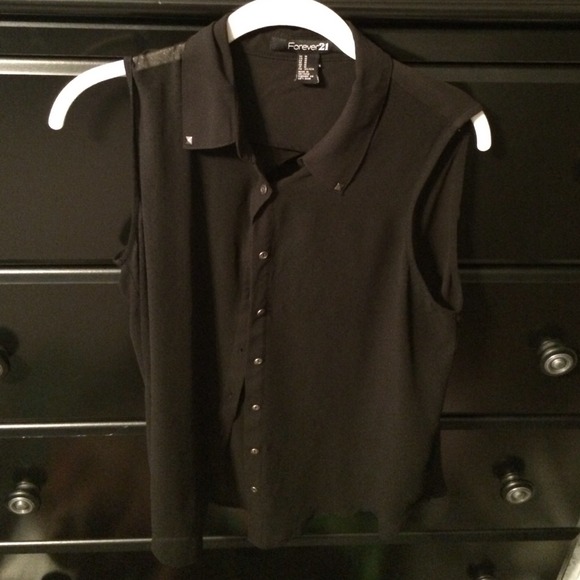 Button up tank