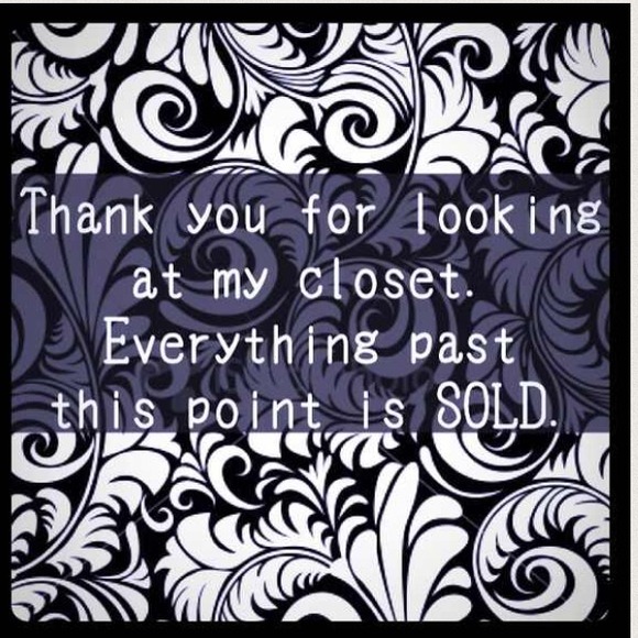Thanks for looking! Happy Poshing 💋