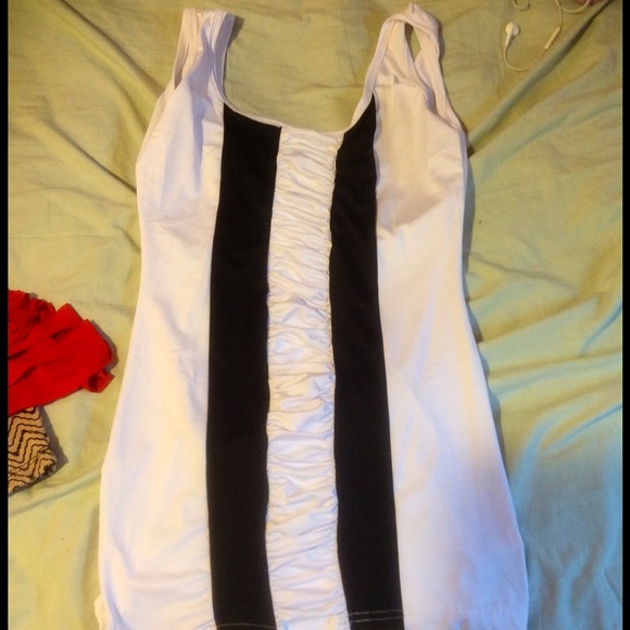 White with Black Stripes Body Con Style Dress! ✨💥 - Picture 2 of 2