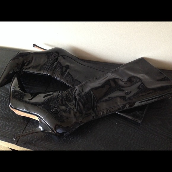 Jimmy Choo Knee High Black Patent Leather Boots - Picture 2 of 3