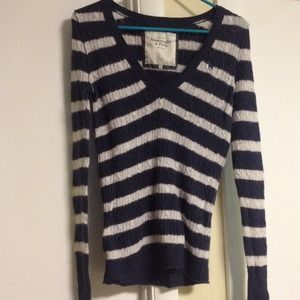 A&F long sleeve sweater