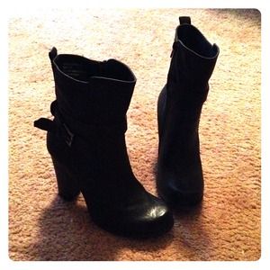High heel booties