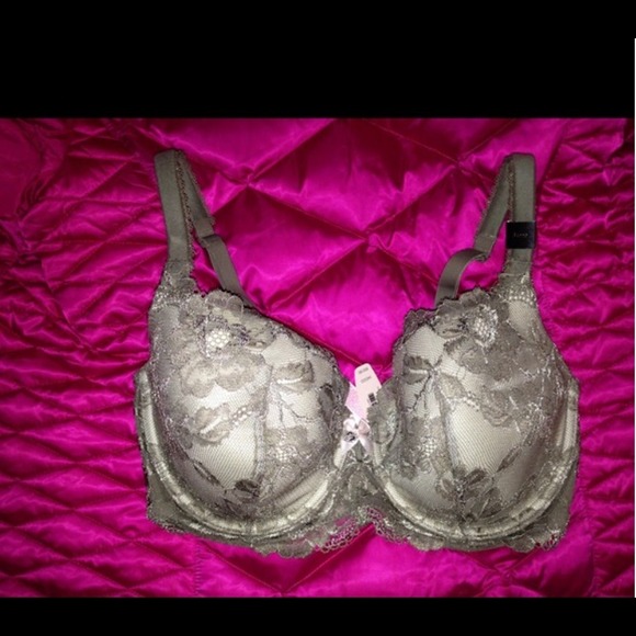 🚫SOLD❗️❗️❗️🎀VICTORIA'S SECRET BODY DEMI🎀