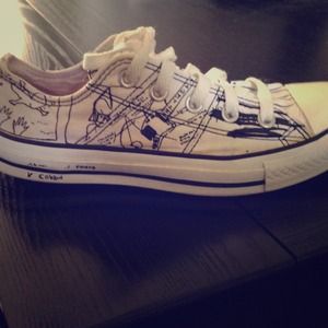 Converse Allstar- Special Kurt Cobain Edition