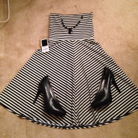 Juicy couture skirt - Picture 1 of 3
