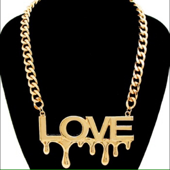 Gold Melting LOVE Necklace Set